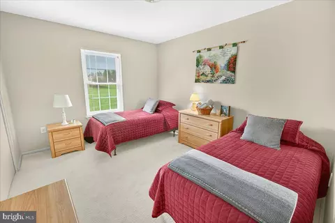 Bedroom - 6908 Chokeberry Ct, Frederick, MD 21703 photo 3 of 3