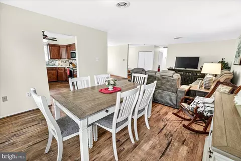 Dining - 6908 Chokeberry Ct, Frederick, MD 21703 photo 3 of 4