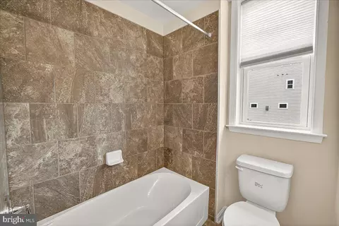 Entry Way - 519 Prieur Rd, Frederick, MD 21701 photo 3 of 9