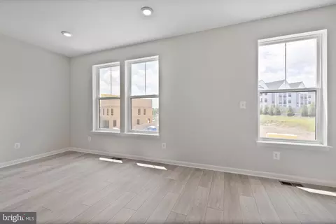 Living - 2114 Peace Lily Ln, Frederick, MD 21702 photo 2 of 2