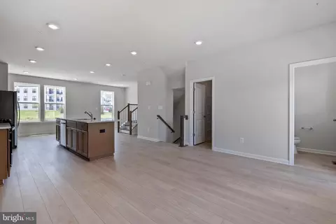 Entry Way - 2114 Peace Lily Ln, Frederick, MD 21702 photo 2 of 4