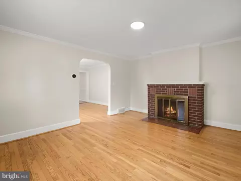 Living - 4 W 12th St, Frederick, MD 21701 photo 4 of 11