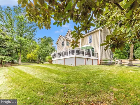 Exterior - 2111 Independence St, Frederick, MD 21702 photo 13 of 13