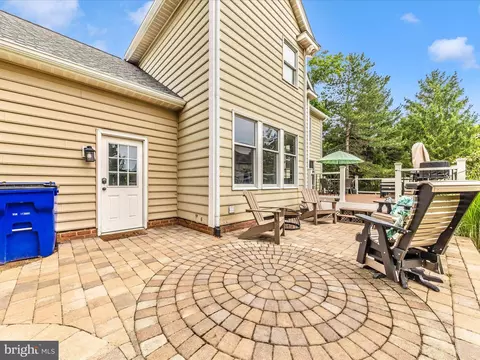 Exterior - 2111 Independence St, Frederick, MD 21702 photo 4 of 13