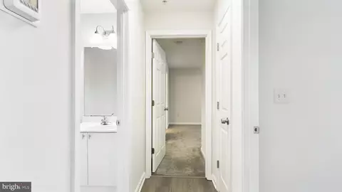 Entry Way - 302 Baughmans Ln #A, Frederick, MD 21702 photo 3 of 6