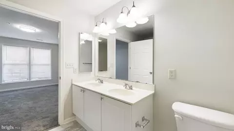 Entry Way - 302 Baughmans Ln #A, Frederick, MD 21702 photo 5 of 6