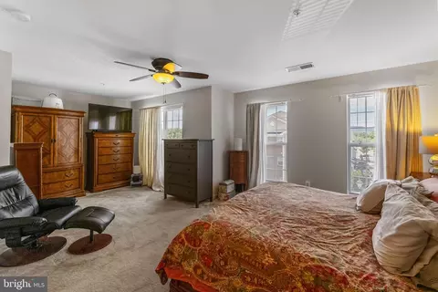 Bedroom - 127 Mountain Creek Cir, Frederick, MD 21702 photo 3 of 5