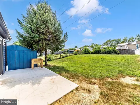 Exterior - 823 Chadwick Cir, Frederick, MD 21701 photo 8 of 9