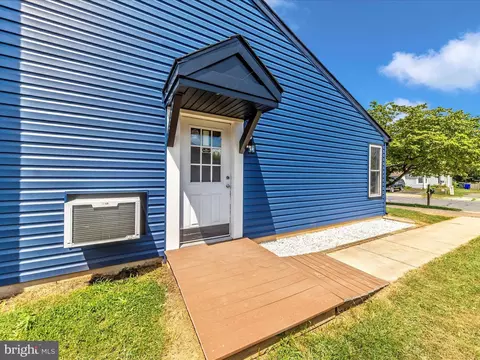 Exterior - 823 Chadwick Cir, Frederick, MD 21701 photo 3 of 9