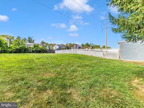 Exterior - 823 Chadwick Cir, Frederick, MD 21701 photo 9 of 9