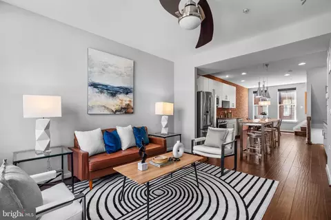 1421 Trafalgar Ln, Frederick, MD 21701