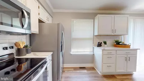 9255 Ridgefield Cir, Frederick, MD 21701 photo 9