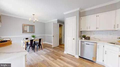 9255 Ridgefield Cir, Frederick, MD 21701 photo 10