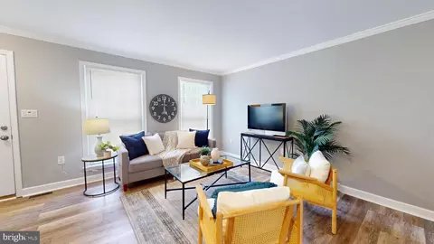 9255 Ridgefield Cir, Frederick, MD 21701 photo 3