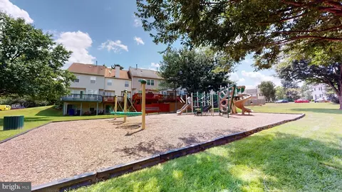 9255 Ridgefield Cir, Frederick, MD 21701 photo 24