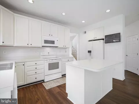 Kitchen - 1721 Dearbought Dr, Frederick, MD 21701 photo 3 of 3