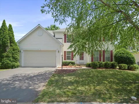 Exterior - 1721 Dearbought Dr, Frederick, MD 21701 photo 2 of 4
