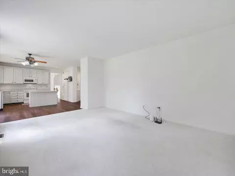 Living - 1721 Dearbought Dr, Frederick, MD 21701 photo 6 of 9