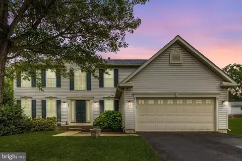95 Burnside Ct, Frederick, MD 21702