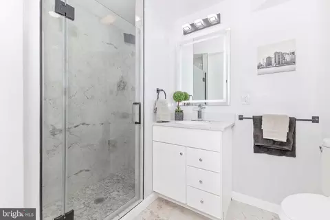 Bath - 1706 Emory St, Frederick, MD 21701 photo 4 of 5