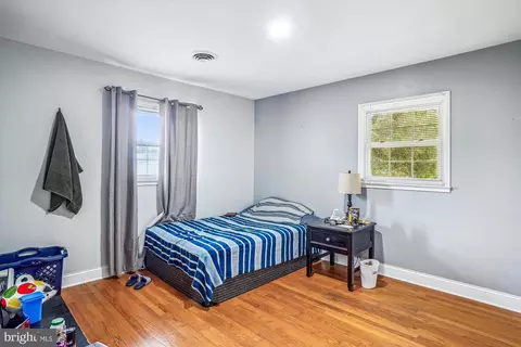 702 Midway Dr, Frederick, MD 21701 photo 13