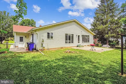 702 Midway Dr, Frederick, MD 21701 photo 6