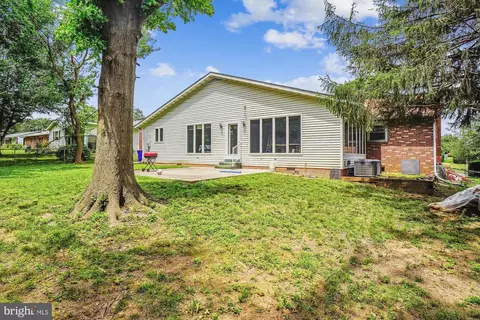 702 Midway Dr, Frederick, MD 21701 photo 8