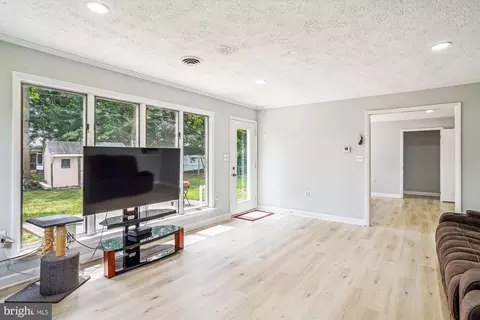 702 Midway Dr, Frederick, MD 21701 photo 28