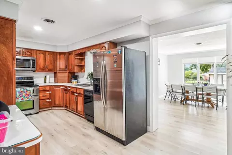 702 Midway Dr, Frederick, MD 21701 photo 32
