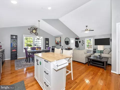 8 3rd Ave, Brunswick, MD 21716 photo 15