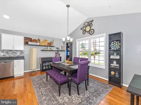 8 3rd Ave, Brunswick, MD 21716 photo 8