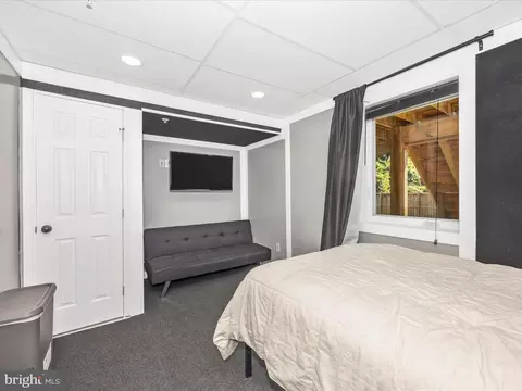 8 3rd Ave, Brunswick, MD 21716 photo 34
