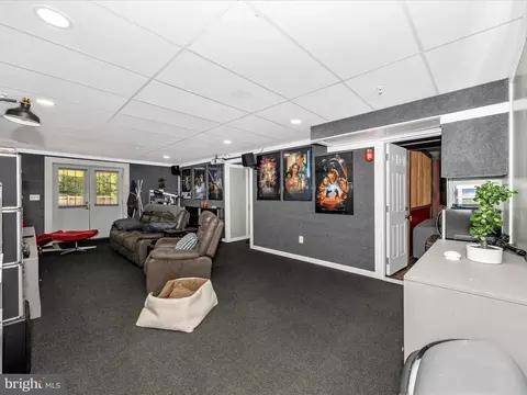8 3rd Ave, Brunswick, MD 21716 photo 37