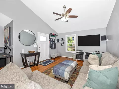 8 3rd Ave, Brunswick, MD 21716 photo 7