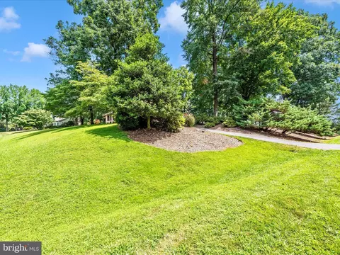 Exterior - 5018 Camelback Ln, Frederick, MD 21703 photo 6 of 9