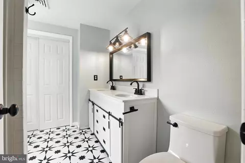 Entry Way - 6220 Fulmer Rd, Frederick, MD 21703 photo 5 of 5
