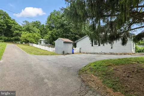 Exterior - 6220 Fulmer Rd, Frederick, MD 21703 photo 2 of 8