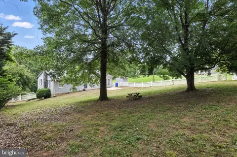 Exterior - 6220 Fulmer Rd, Frederick, MD 21703 photo 7 of 8