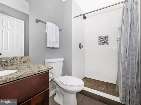 9204 Oak Tree Cir, Frederick, MD 21701 photo 29
