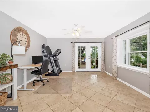 9204 Oak Tree Cir, Frederick, MD 21701 photo 23