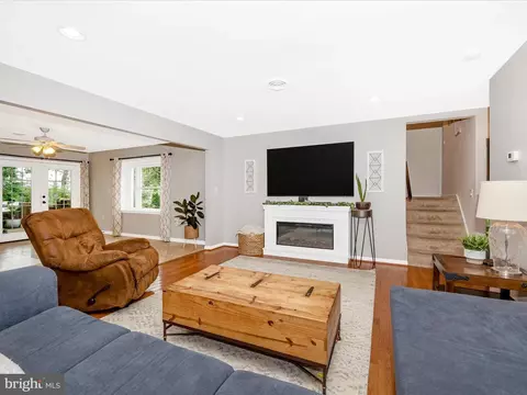 9204 Oak Tree Cir, Frederick, MD 21701 photo 21