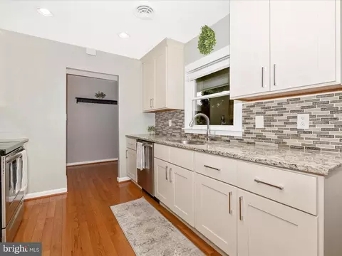 9204 Oak Tree Cir, Frederick, MD 21701 photo 14