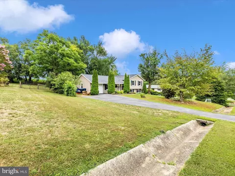 9204 Oak Tree Cir, Frederick, MD 21701 photo 45