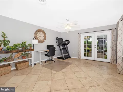 9204 Oak Tree Cir, Frederick, MD 21701 photo 22