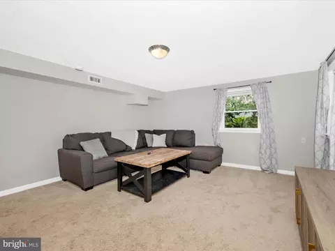 9204 Oak Tree Cir, Frederick, MD 21701 photo 39