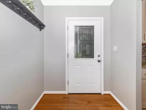 9204 Oak Tree Cir, Frederick, MD 21701 photo 10