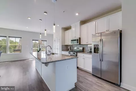 5851 Pecking Stone St, New Market, MD 21774