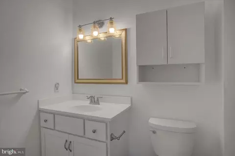 Bath - 5671 Crabapple Dr, Frederick, MD 21703 photo 2 of 3