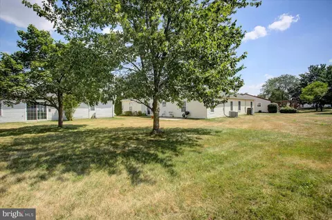 Exterior - 5671 Crabapple Dr, Frederick, MD 21703 photo 3 of 6