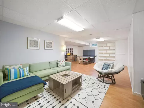 Living - 3 N Pointe Ter, Middletown, MD 21769 photo 5 of 5